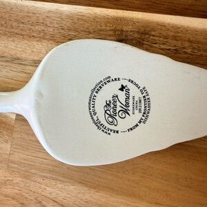 Pioneer Woman White Ceramic Server